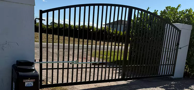 Driveway Fence Repair Stanton